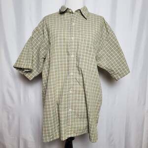 Patagonia Men's Green Button Down Shirt SZ Medium